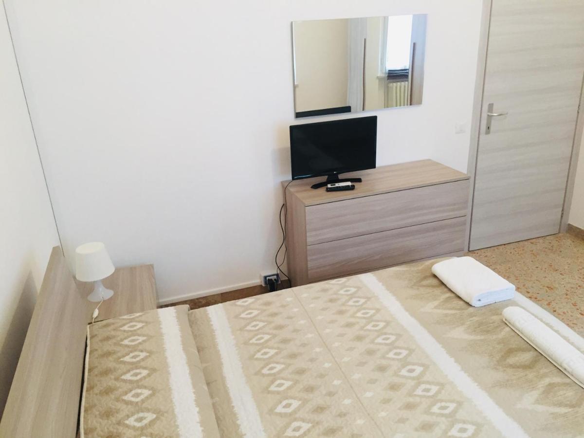 B&B Dell'Amicizia Fano Bagian luar foto