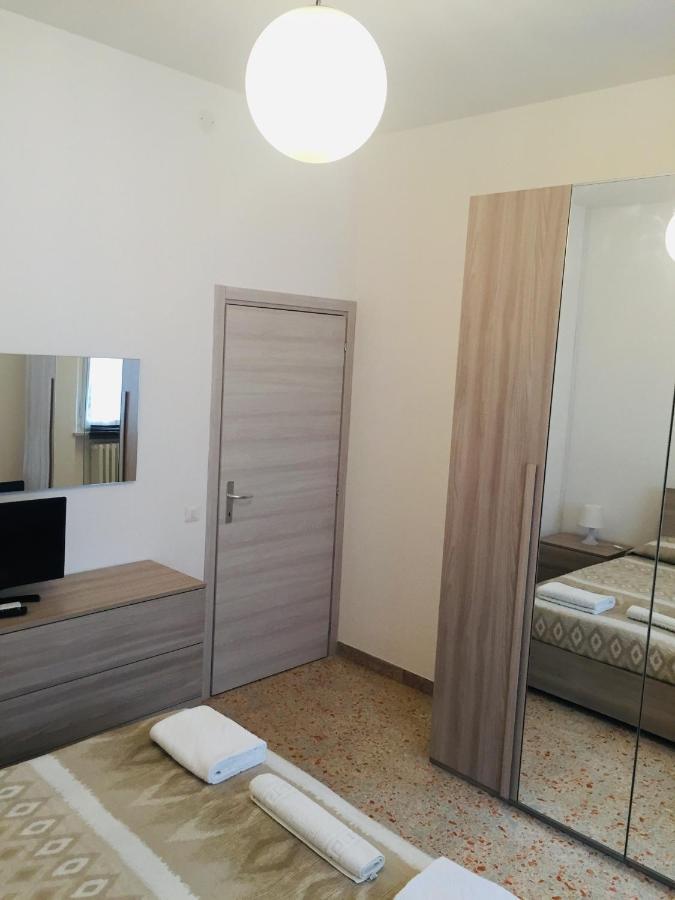 B&B Dell'Amicizia Fano Bagian luar foto