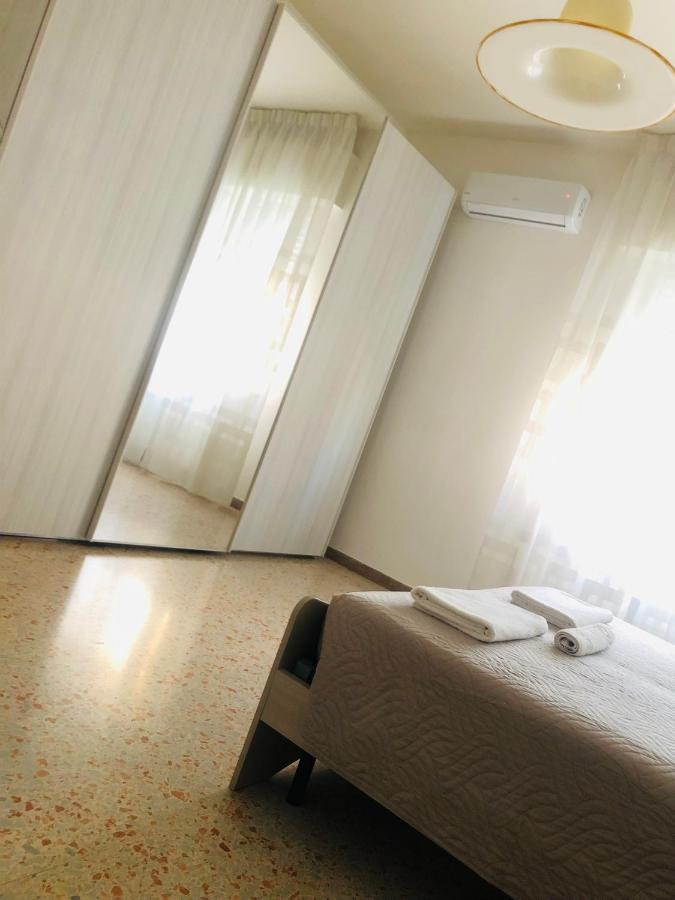 B&B Dell'Amicizia Fano Bagian luar foto