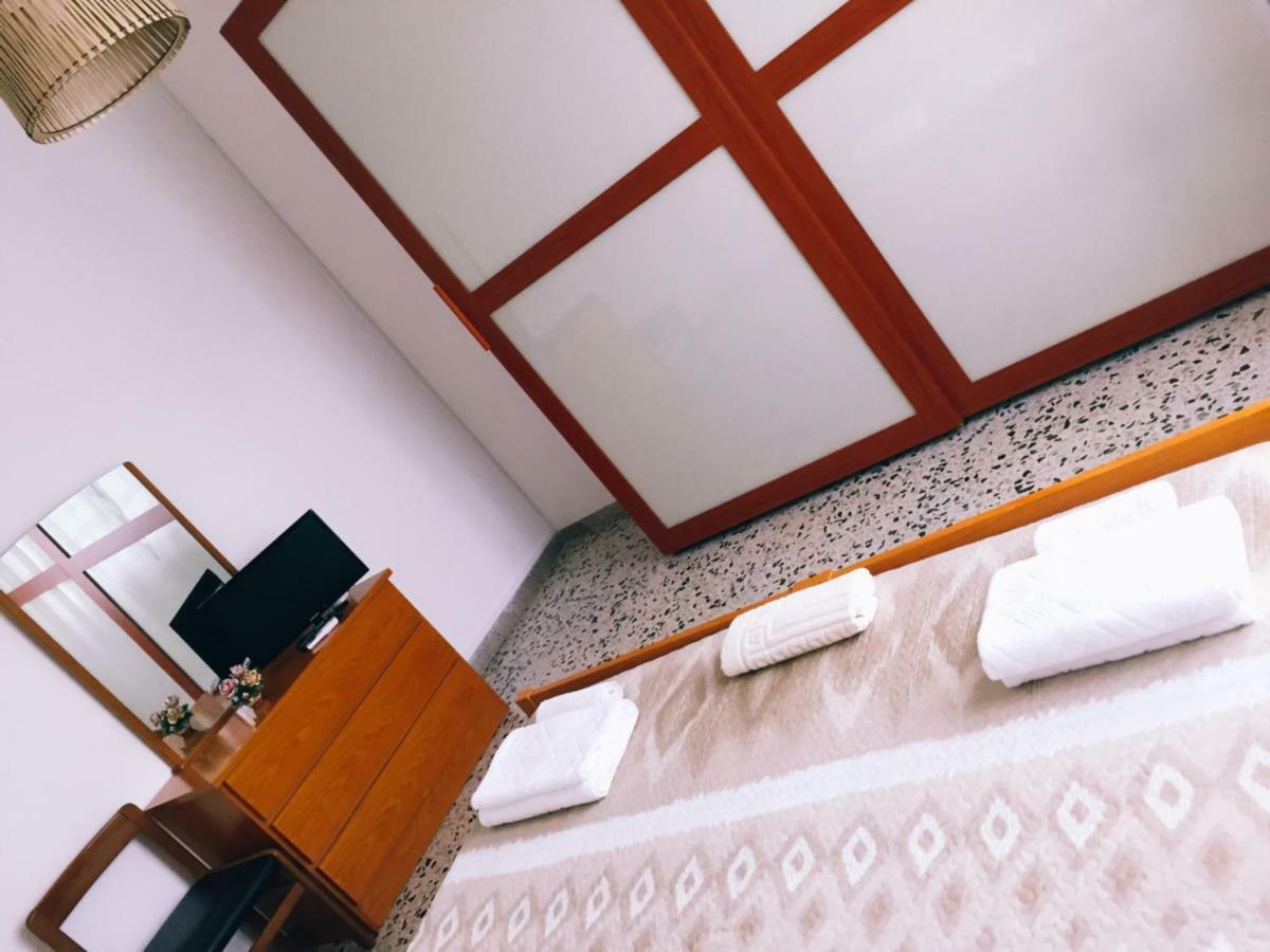 B&B Dell'Amicizia Fano Bagian luar foto